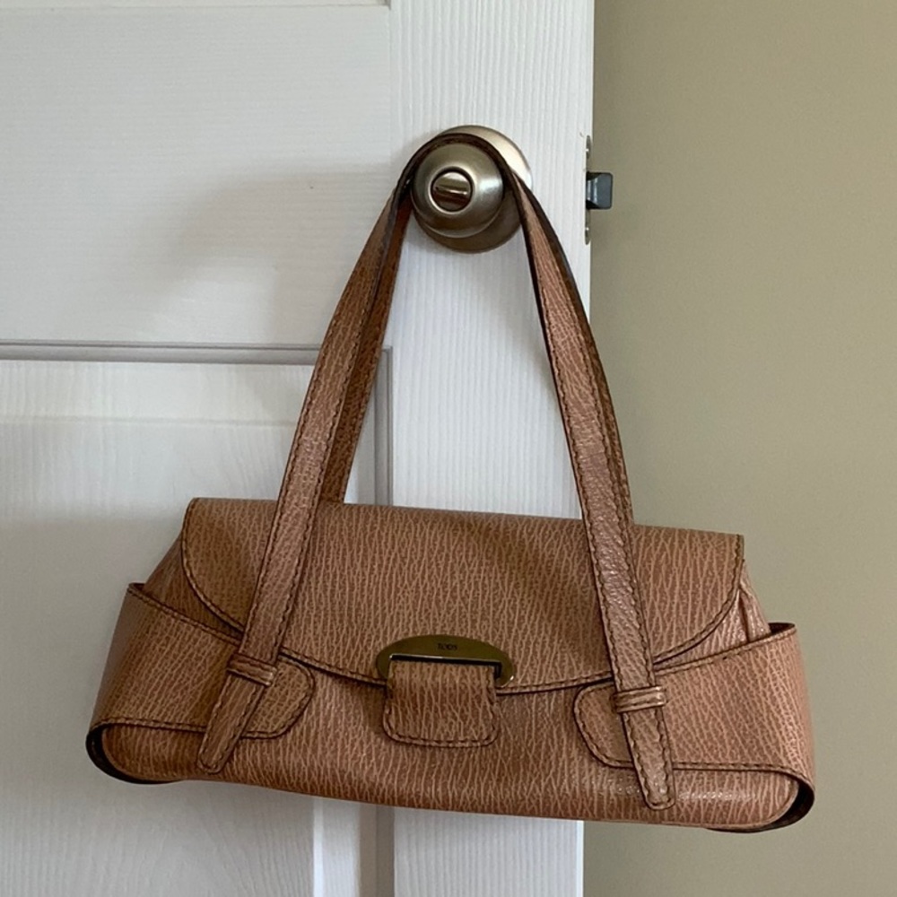 Tods handbag. Never used, pretty neutral color
